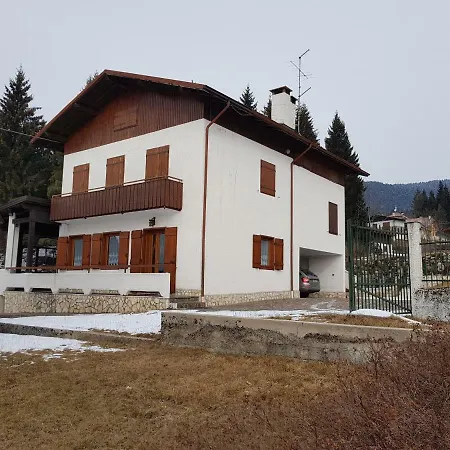 Villetta Sul Bosco Holiday home *